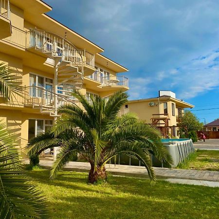 Mini Hotel Diva Alakhadzi Kültér fotó