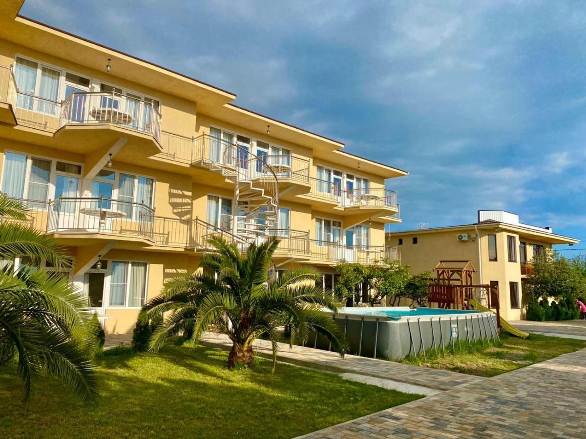 Mini Hotel Diva Alakhadzi Kültér fotó