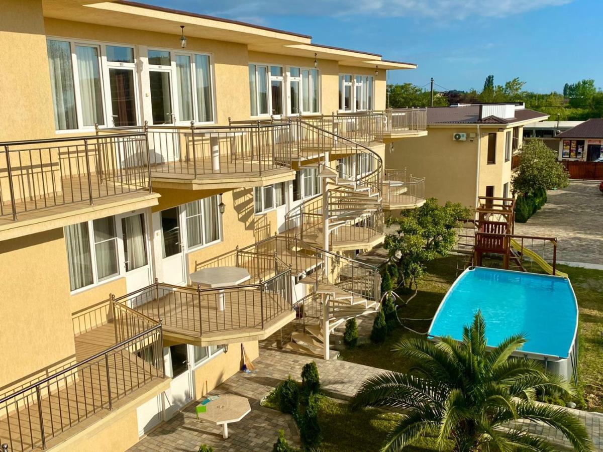 Mini Hotel Diva Alakhadzi Kültér fotó